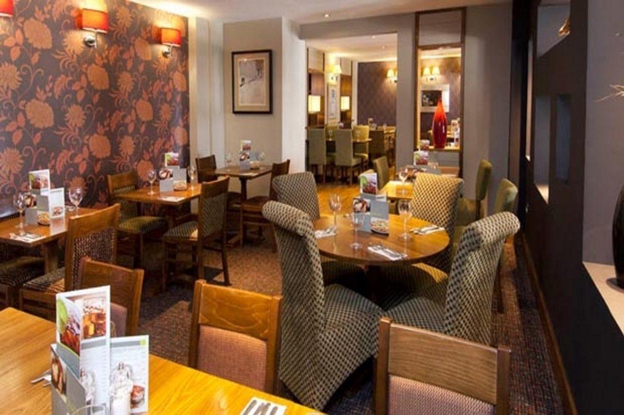 Premier Inn Bristol Cribbs Causeway Filton Exterior photo
